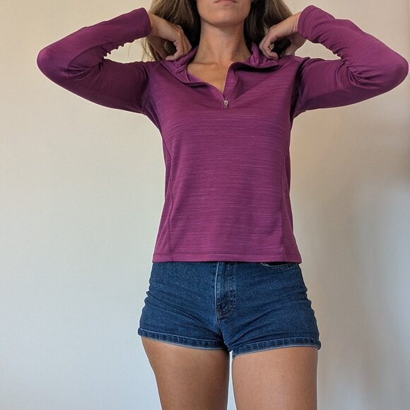 Reebok, colar, quarter zip,  long sleeve, thumb hole, magenta pink, size small - Picture 6 of 14